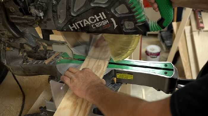 Hitachi C12FDH Review